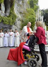 2013 Lourdes Pilgrimage - SATURDAY TRI MASS GROTTO (20/140)